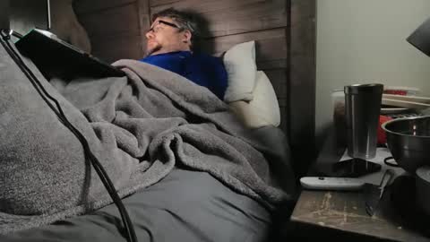 mikejws online show from November 10, 8:00 pm