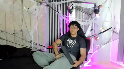 mikey_banji online show from October 24, 1:01 pm