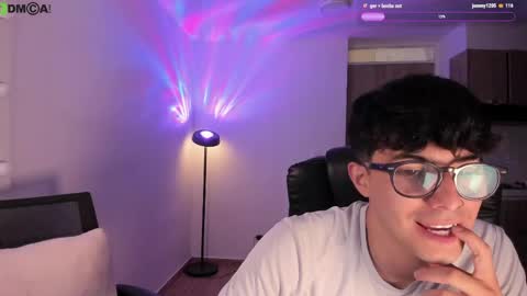 VIOLETAMIKE online show from June 3, 2:33 pm