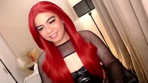 Theresa Luna online show from November 16, 4:42 pm