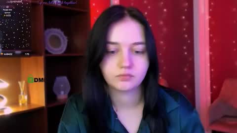 miki_ti online show from December 1, 9:51 am