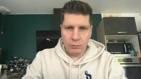 miklp8463 online show from February 24, 8:28 am