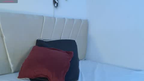 Mikoto Urb online show from December 19, 9:43 pm