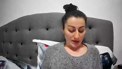 Mikyloveu online show from January 6, 3:38 pm