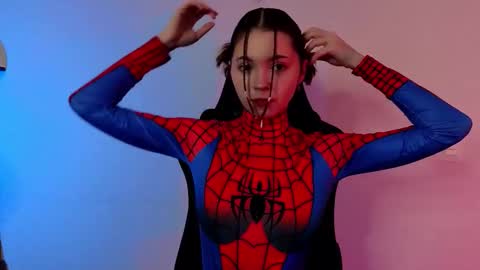 Milkiss online show from December 5, 4:38 pm