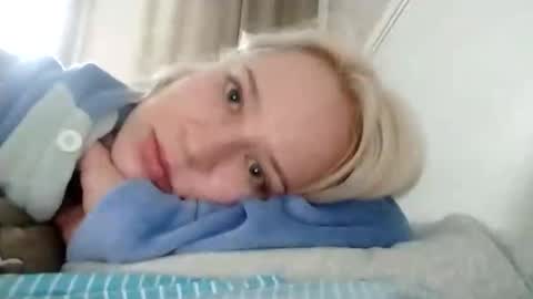 Mila 420 online show from April 10, 5:02 am