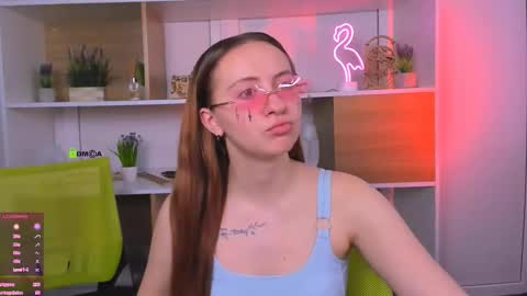 Snapshot of mila_glow chatting on September 21, 1:37 pm mila_glow online show from September 21, 1:37 pm