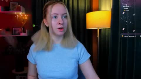 mila_glow online show from April 20, 7:06 pm