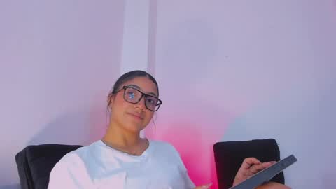 martina online show from April 1, 3:29 am