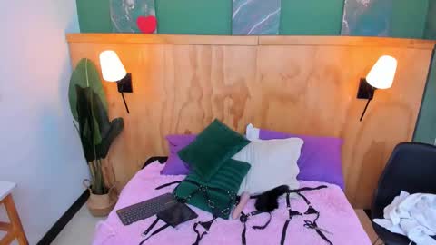 Mila and samy online show from January 14, 12:24 pm