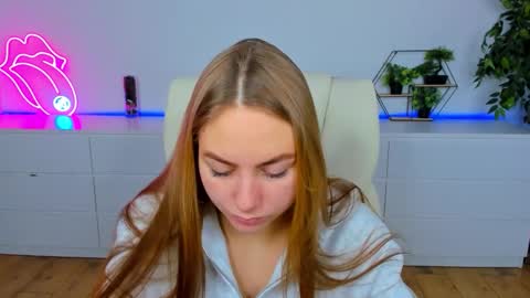 Milla online show from February 4, 12:42 pm