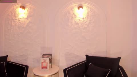 Mila online show from November 2, 11:05 pm