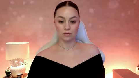 Mila Fleur online show from March 7, 3:34 pm