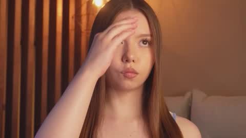 Mila online show from February 14, 1:25 pm