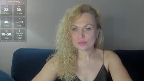 milanna_x online show from November 22, 6:17 pm