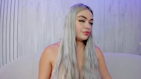 Sexy Mila  online show from January 14, 12:24 pm