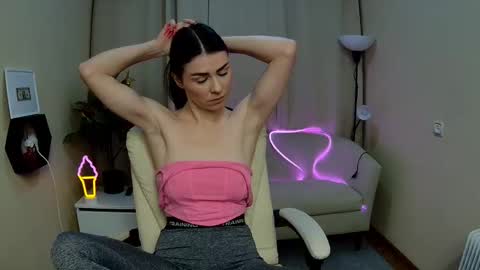 milasecretsss online show from February 23, 8:27 am