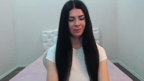 milasecretsss online show from July 22, 12:51 pm
