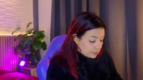 milena_lawson online show from November 24, 10:47 am