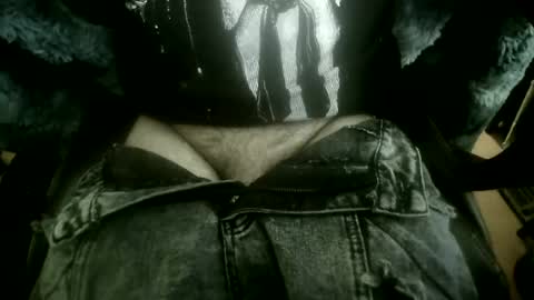 miles_mayhem_667 online show from August 5, 9:28 am