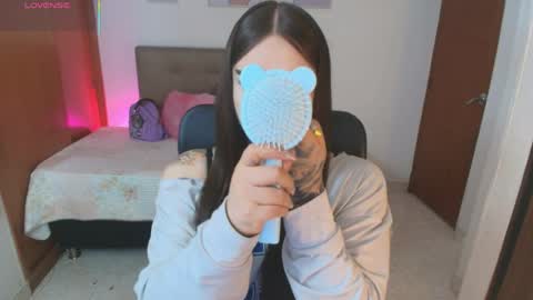 Miley online show from March 30, 2:50 pm