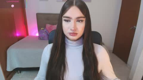 Miley online show from April 14, 1:14 pm