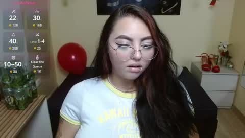 Miley online show from April 15, 1:36 pm