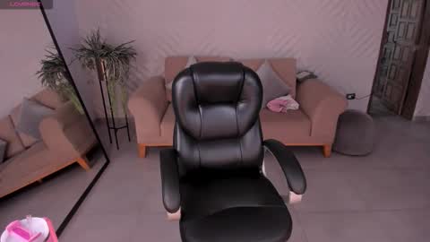 Miley Cruz  IG miley model23 online show from November 28, 7:32 pm