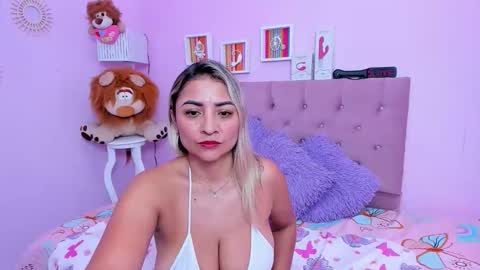 Antonella online show from April 21, 12:45 pm