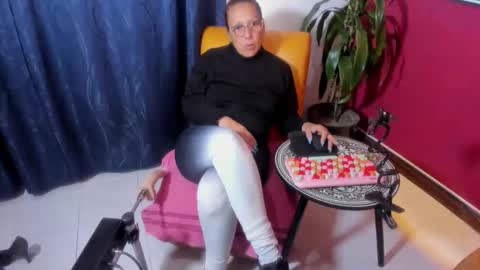 Milf Brend online show from January 15, 9:45 pm