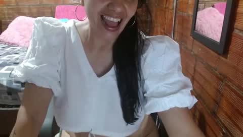 Snapshot of milf_fantassy chatting on September 23, 3:33 am Ana online show from September 23, 3:33 am