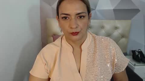 milf_hugeboobs online show from February 17, 1:15 am