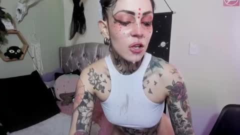 Isabella online show from March 3, 1:34 pm