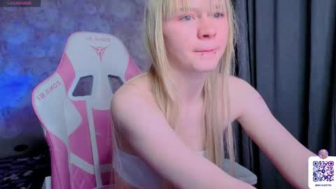 Milia online show from May 9, 9:32 pm