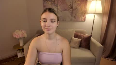 milinafox online show from October 15, 4:38 am