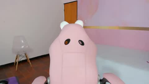 S O F I A online show from October 4, 1:20 pm