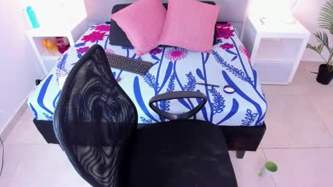 milky__boobs699 online show from March 4, 12:24 pm