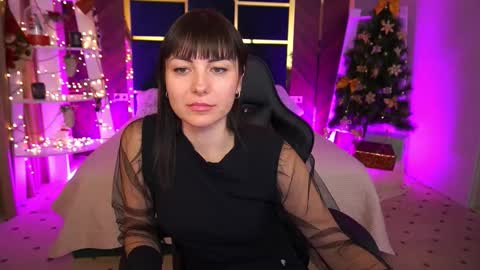 millaluxlove online show from January 8, 9:26 am