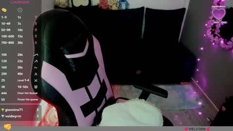 millandiux online show from October 28, 3:07 am