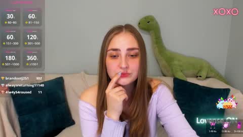 millibrooksss online show from April 10, 6:30 am