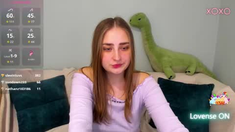 millibrooksss online show from April 7, 4:47 am