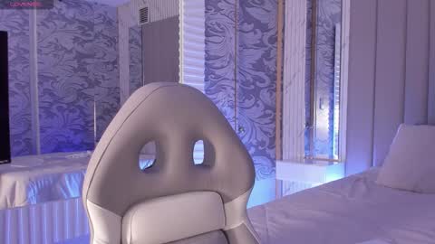 Ana Maria online show from December 17, 1:01 am