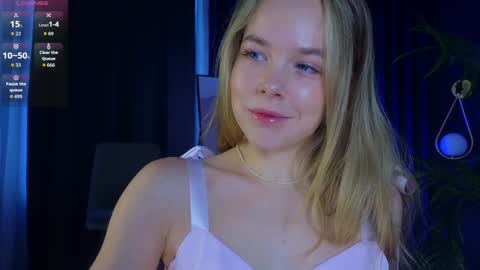 Milly    online show from September 25, 6:53 am