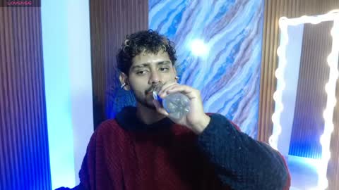 milo_tay online show from April 11, 7:45 am