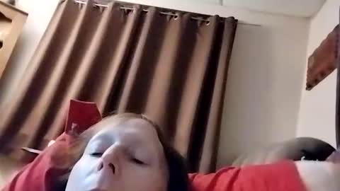 miloanj online show from April 21, 4:41 am