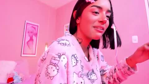 milu_carbajal_x online show from February 21, 10:51 am
