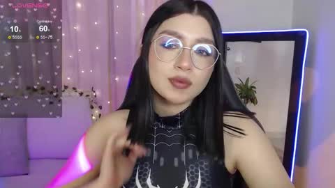 Mily online show from October 31, 7:03 pm