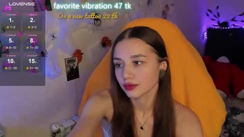 Emily online show from October 26, 3:44 pm