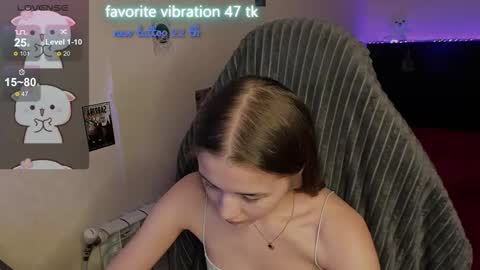 Emily online show from November 12, 8:11 pm