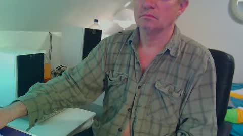  Milymen26  Polish man  master  fereskik straight mature online show from April 26, 8:50 pm